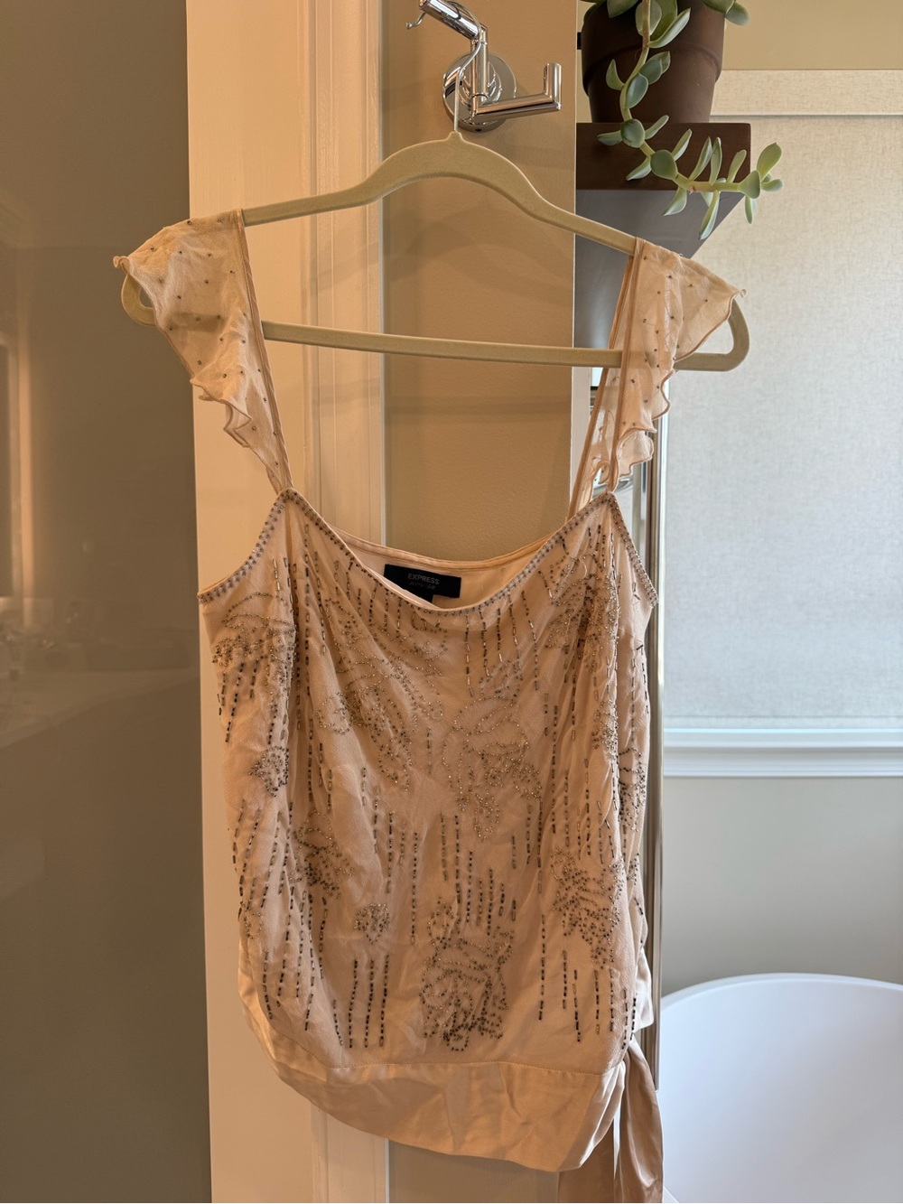 Express beaded tank 100% silk M